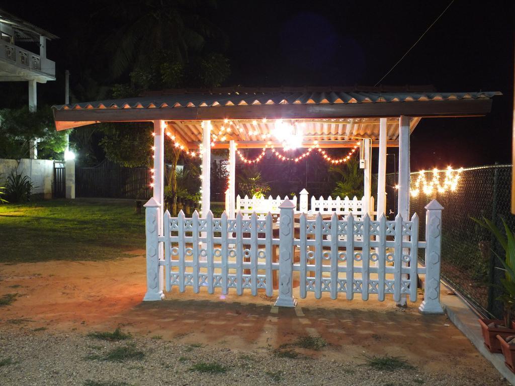 Beach Corner Weligama Exterior photo